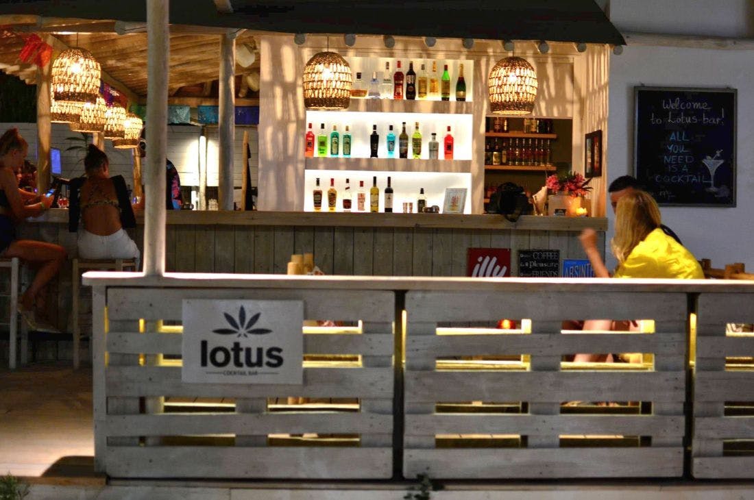 An image of Lotus Bar